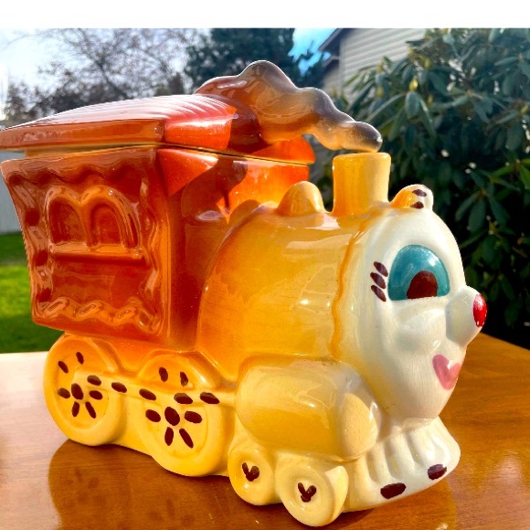 marcia of California Other - Vintage Marcia of California “kookie express” ceramic jar